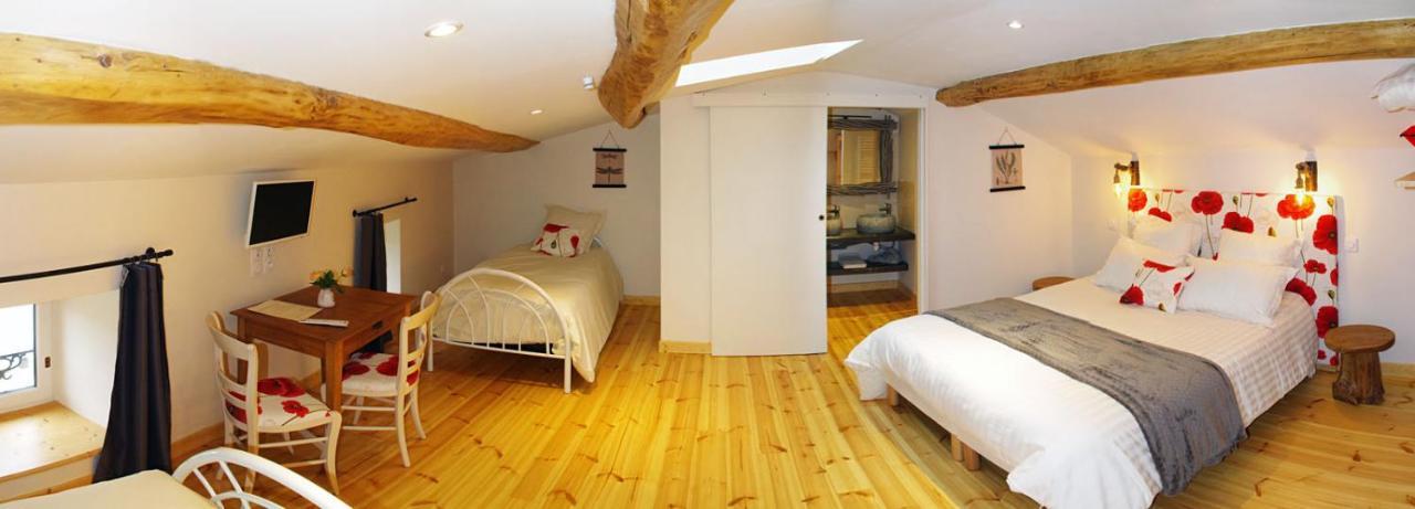 La Cheneviere Bed & Breakfast Saint-Rémy-de-Chargnat Екстериор снимка